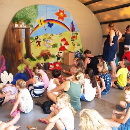 Hôtel Sfeervolle Chalet Op De Veluwe In Hoenderloo Extérieur photo