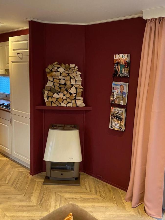Hôtel Sfeervolle Chalet Op De Veluwe In Hoenderloo Extérieur photo